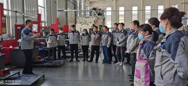 濟(jì)南銳拓科技有限公司全體員工進(jìn)行消防應(yīng)急預(yù)案演練 濟(jì)南銳拓科技有限公司全體員工進(jìn)行消防應(yīng)急預(yù)案演練